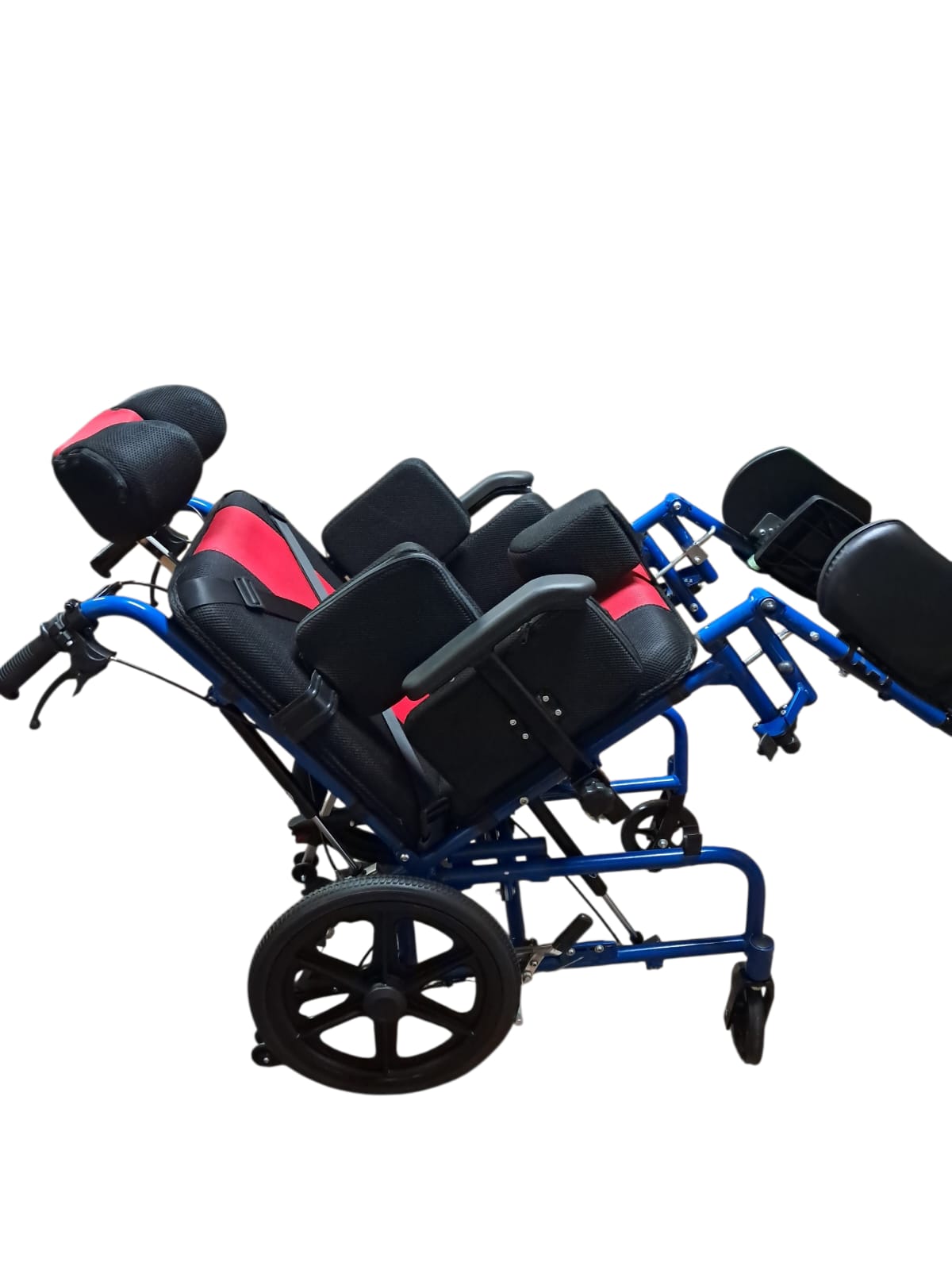 Silla de Ruedas Neurológica Pediátrica tipo Camilla KY958LC-A talla 36 – Precio Especial Producto de Exhibición