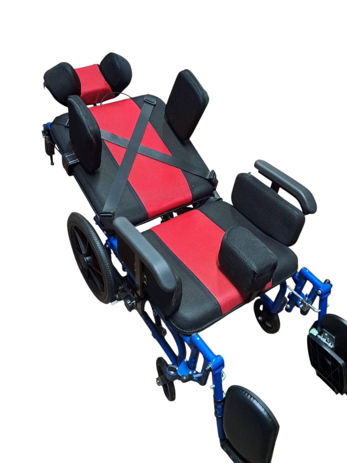 Silla de Ruedas Neurológica Pediátrica tipo Camilla KY958LC-A talla 36 – Precio Especial Producto de Exhibición